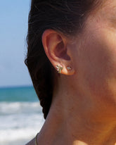 Tulip stud earrings - white diamonds